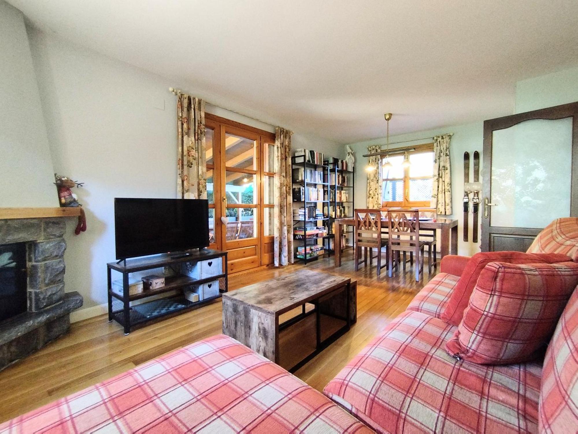 Апартаменти Check-In Casas Cumbre De Benasque Ерісте Екстер'єр фото